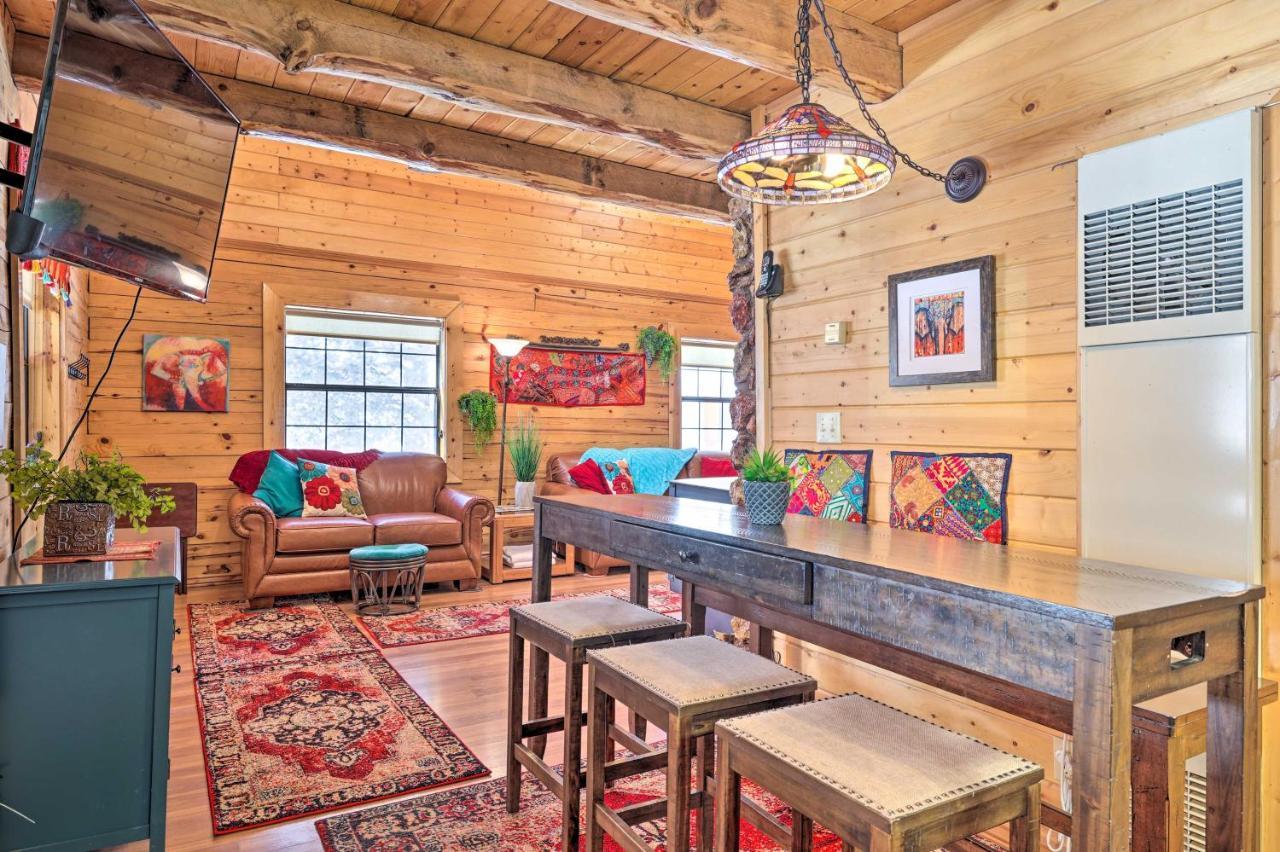 Rustic Duck Creek Village Cabin With Fire Pit! Ngoại thất bức ảnh