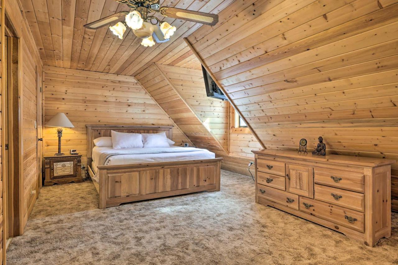 Rustic Duck Creek Village Cabin With Fire Pit! Ngoại thất bức ảnh