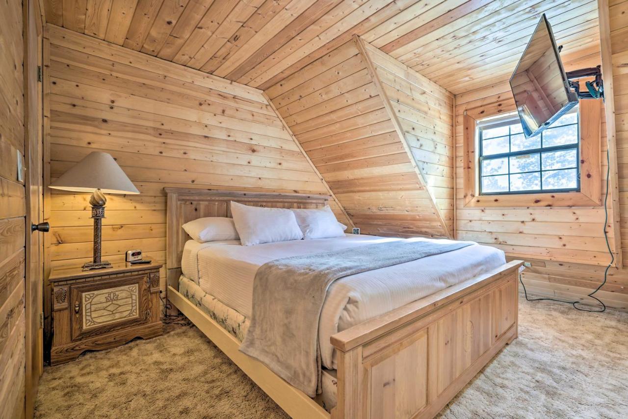 Rustic Duck Creek Village Cabin With Fire Pit! Ngoại thất bức ảnh